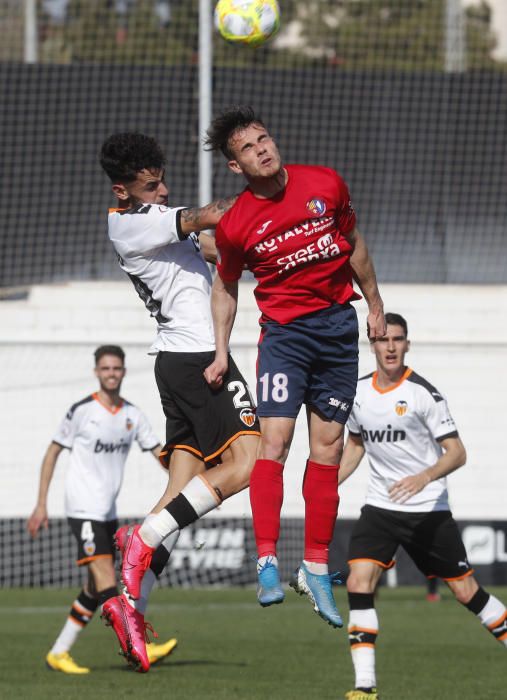 El Valencia Mestalla acaricia la remontada