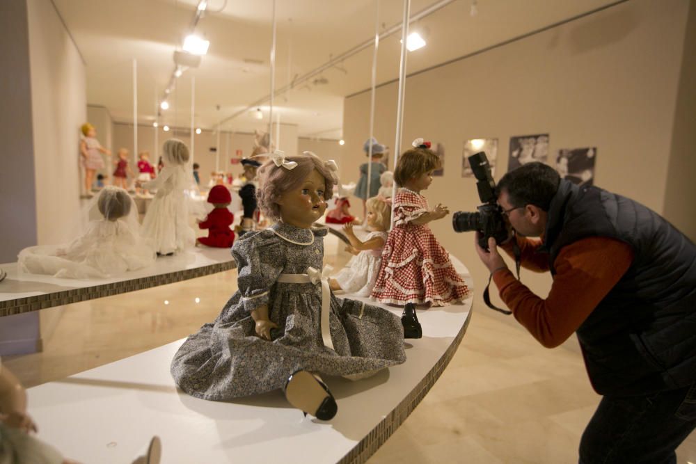 Exposición en Alicante sobre la historia de las muñecas de Onil