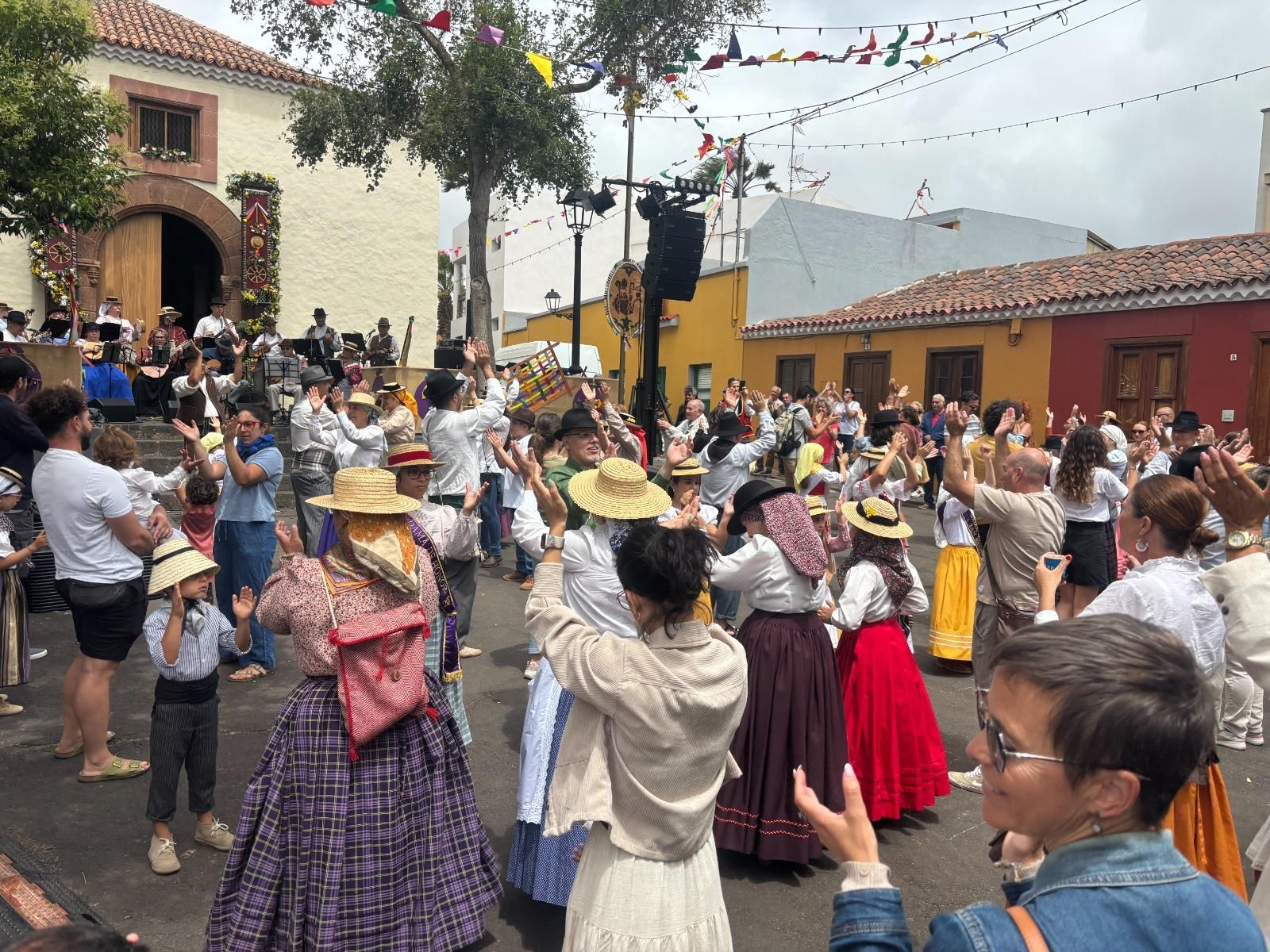 Baile de magos infantil por San Benito