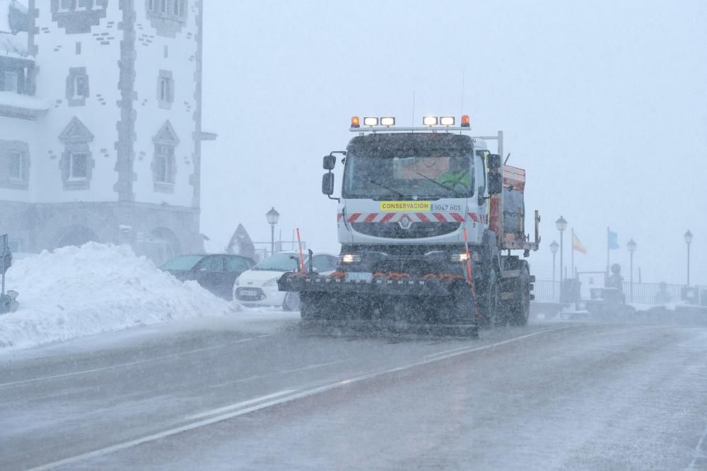 Nieve en el puerto de Pajares