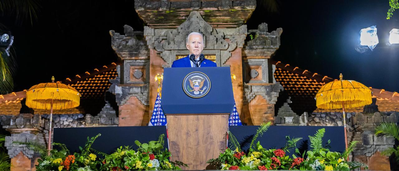 El presidente de Estados Unidos, Joe Biden, en rueda de prensa en la víspera de la cumbre del G20 en Nusa Dua, Indonesia