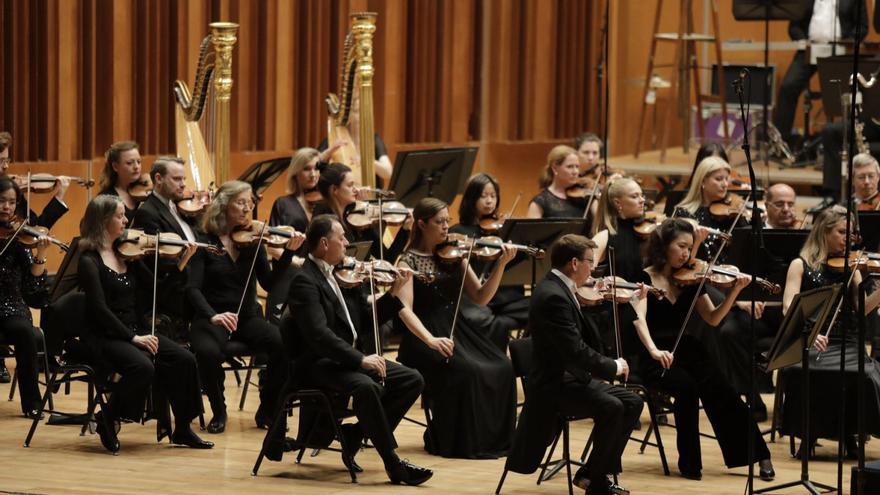 La BBC Symphony Orchestra llena el Auditorio, que le dedica un gran aplauso final