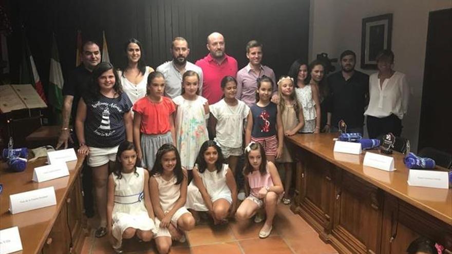 El Carpio reconoce a las niñas ‘premini’ del Club Baloncesto Alto Guadalquivir