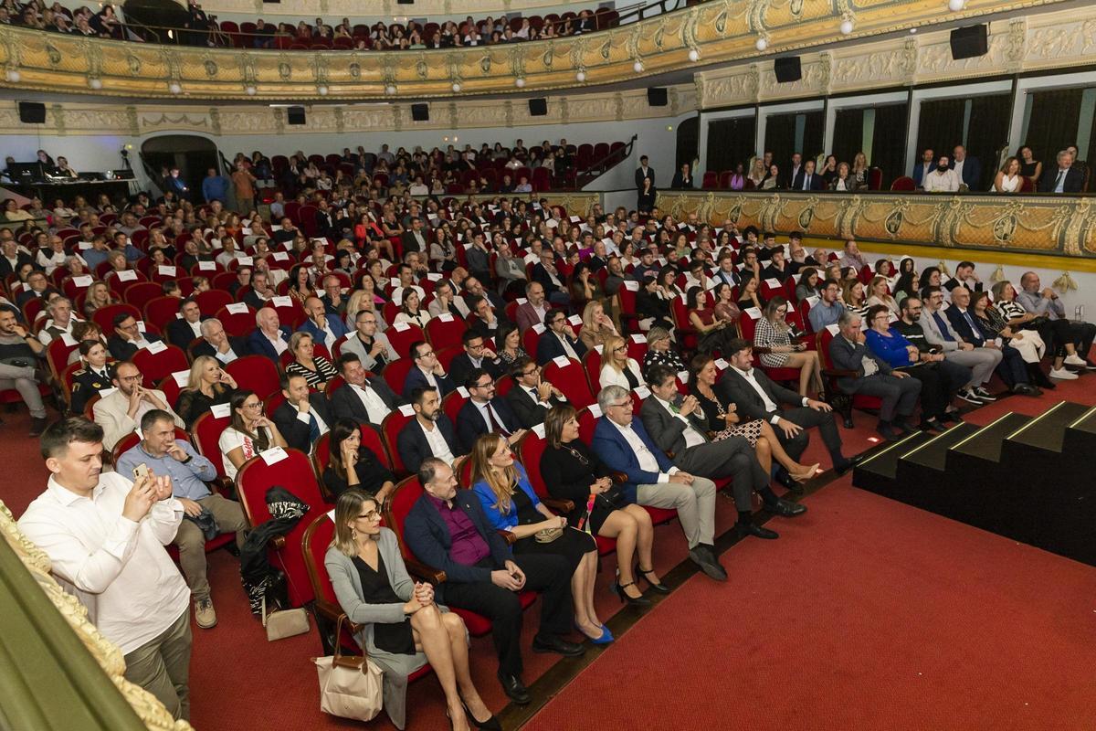 Los XII Premios de Onda Cero Elche llenaron el Gran Teatro de la ciudad