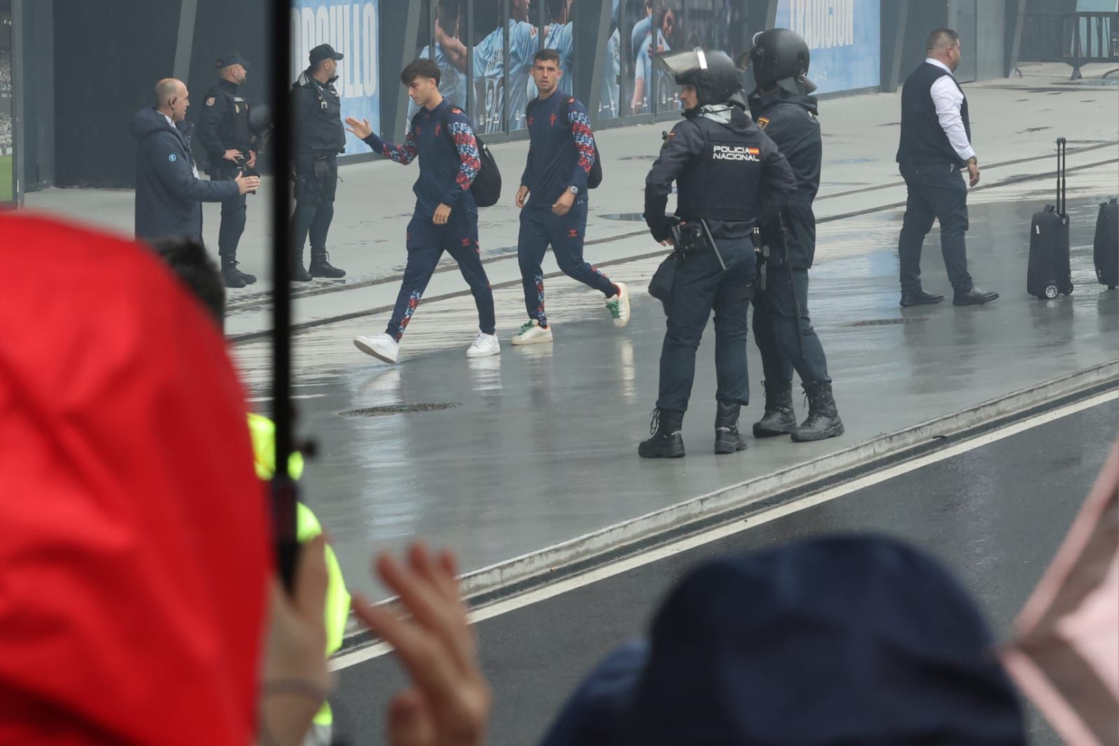 Llegada de los jugadores del Celta a Balaídos
