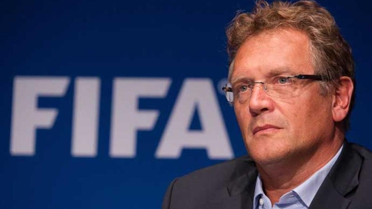 Jérôme Valcke no descarta un Mundial masculino sobre césped artificial