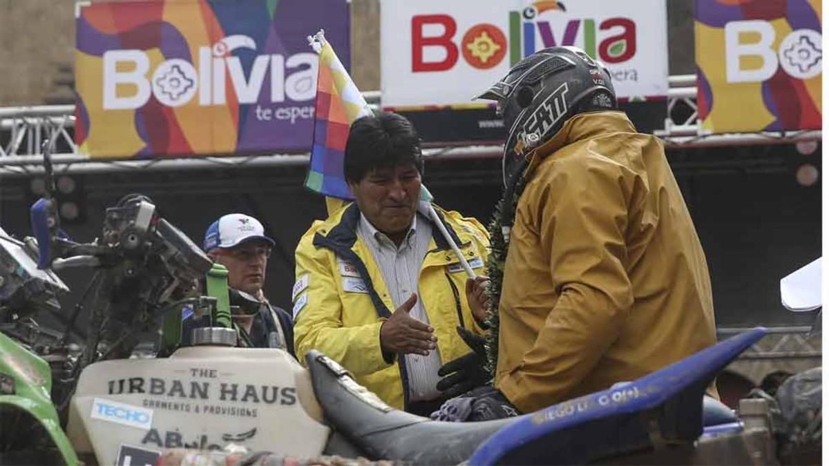 Evo Morales dio la salida de la séptima etapa del Dakar 2017