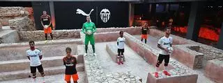 Nuevos detalles sobre las camisetas del Valencia 21/22