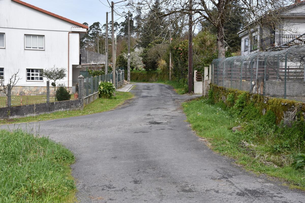 Una vista de la aldea amesana de Vilaverde, con sus viarios en mal estado