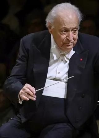 Oviedo rinde hoy homenaje al maestro Zubin Mehta que se pondrá al frente de la West-Eastern Divan Orchestra para interpretar a Wagner, Beethoven y Chaikovski