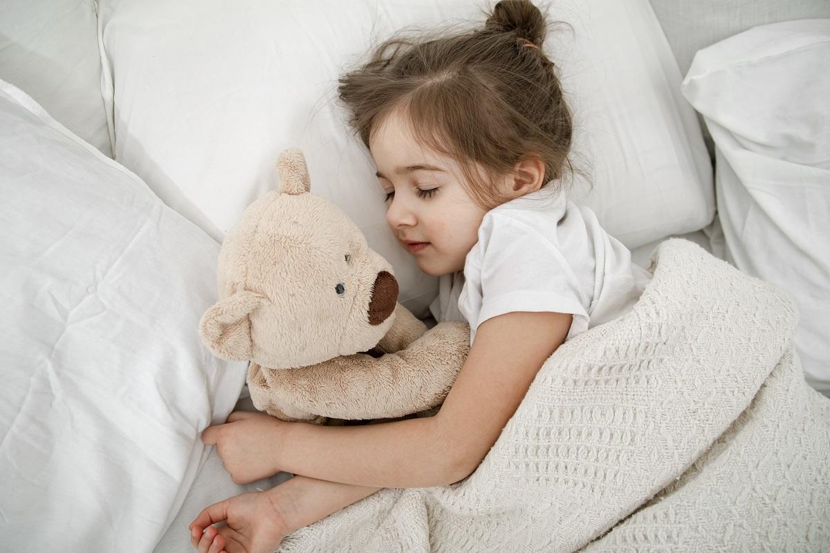 El 48,1% de los niños duerme más horas de las recomendadas durante el fin de semana.