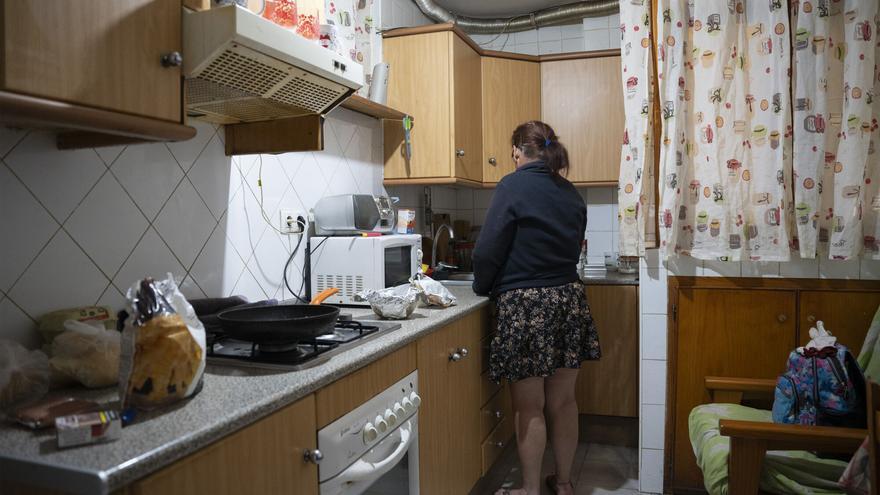 17 familias están en riesgo de desahucio en un edificio con viviendas sin ventanas en Arrecife