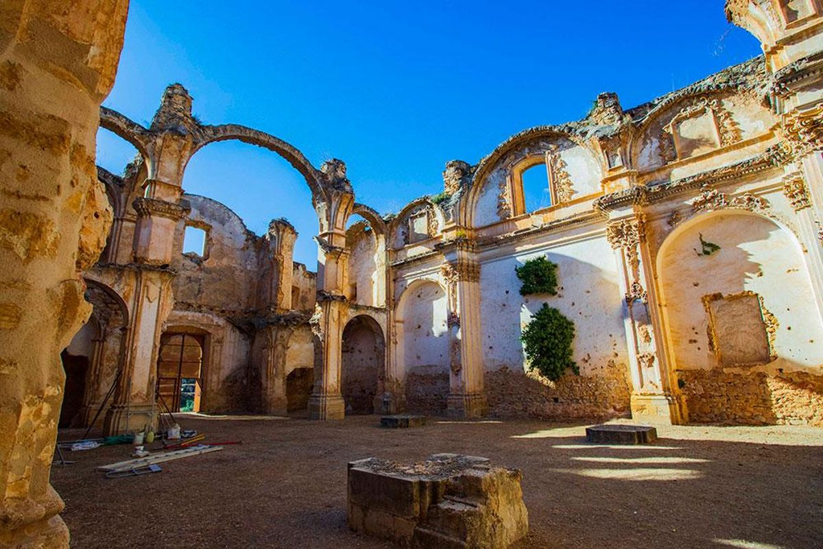 Convento de los servitas en Cuevas de Cañart