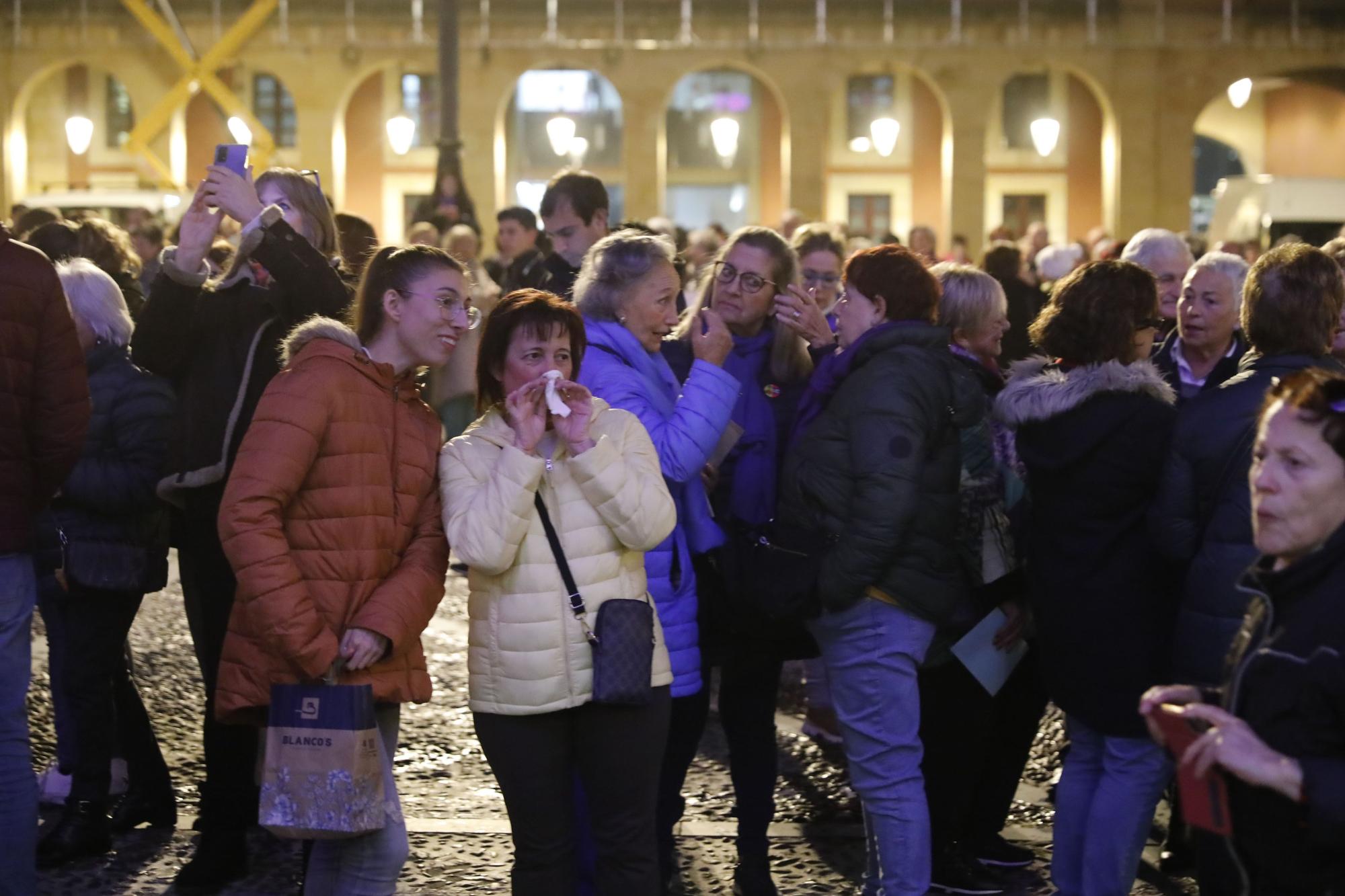 En imágenes: Gijón se cita en la plaza Mayor por el Día Internacional de la Eliminación de la Violencia contra las Mujeres