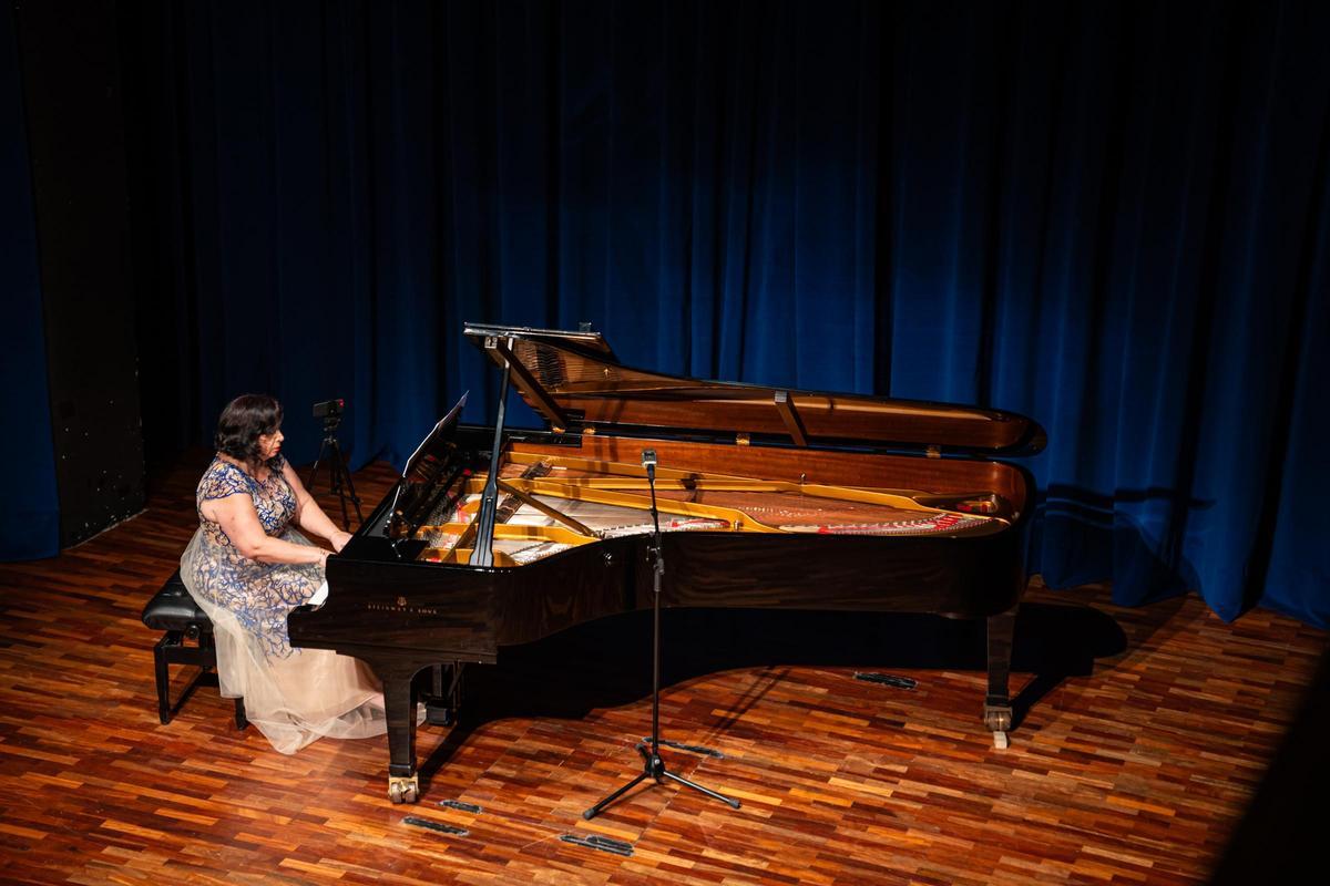 Raquel del Val durante un concierto de Piano Unirioja