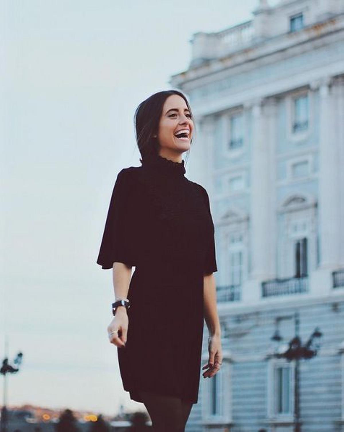 4. Un 'LBD' (Little Black Dress)