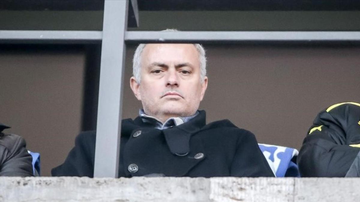 Mourinho, en las gradas para ver el del Hertha-Dortmund.