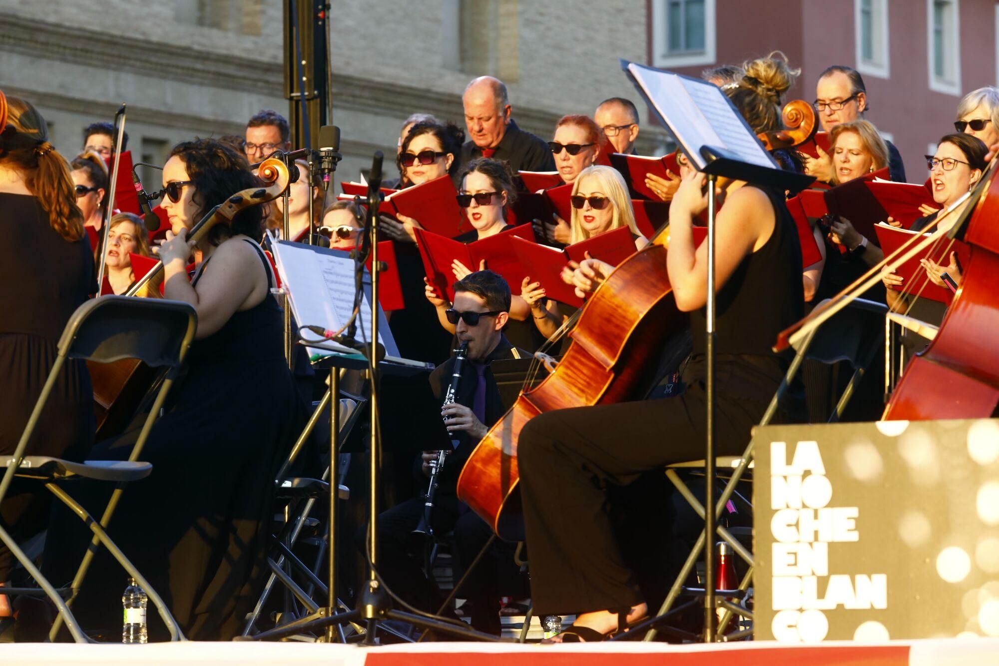 LA NOCHE EN BLANCO, ACTOS CULTURALES EN LA CALLE Y MUSEOS DE ZARAGOZA