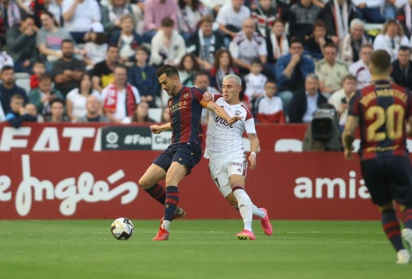 El partido entre el Albacete y el Levante UD, en imágenes