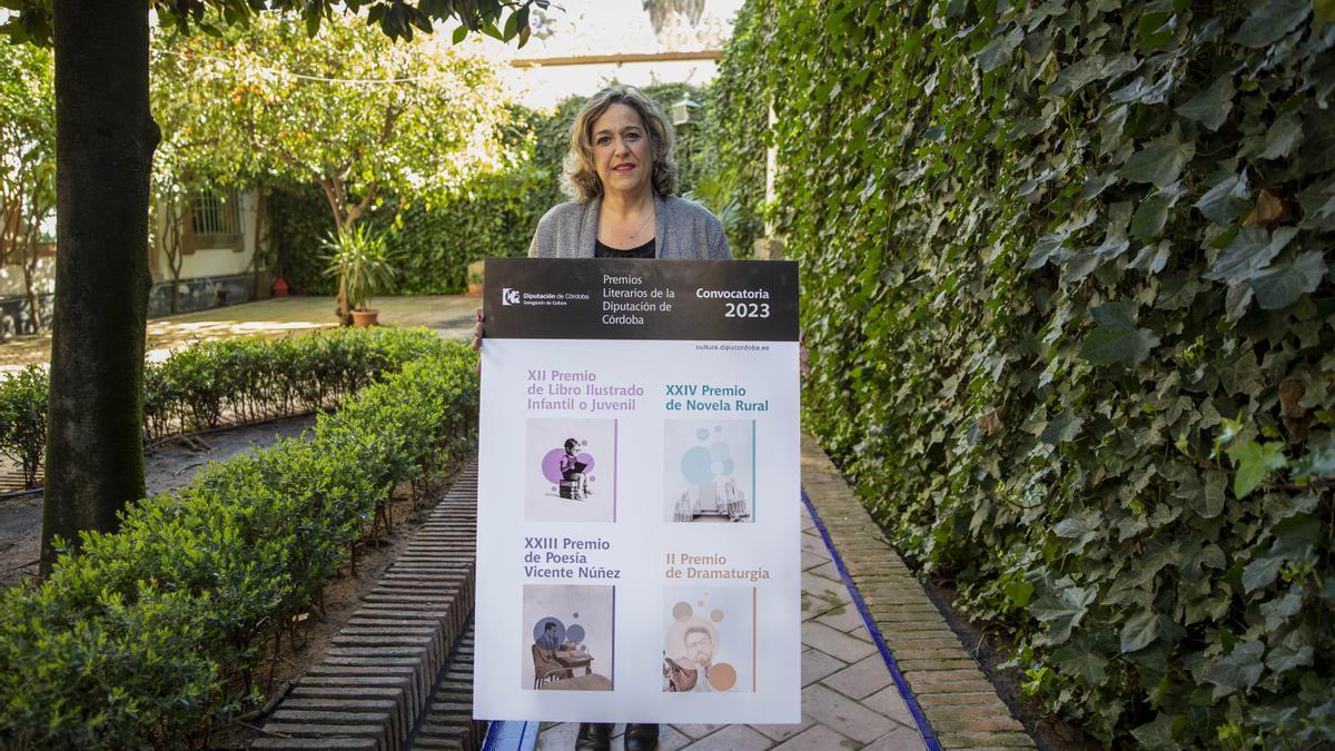 Salud Navajas presenta los Premios Literarios de la Diputación