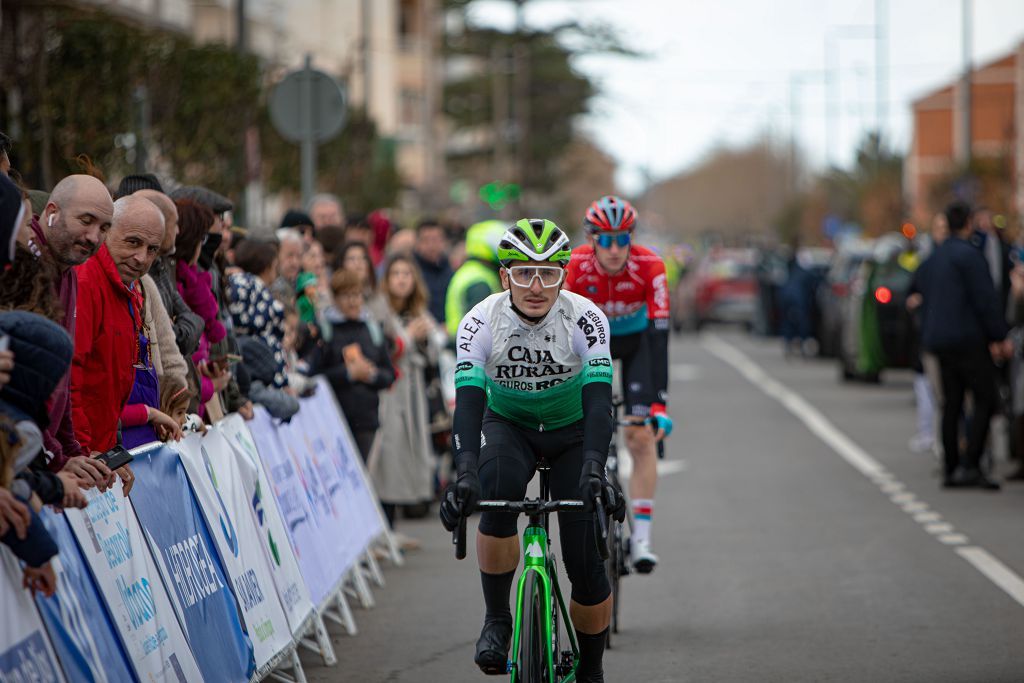 Salida de la Vuelta Ciclista a la Región de Murcia en San Javier