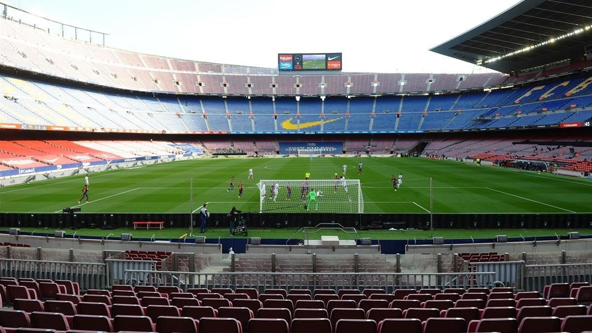El Camp Nou, sin público durante el pasado clásico.
