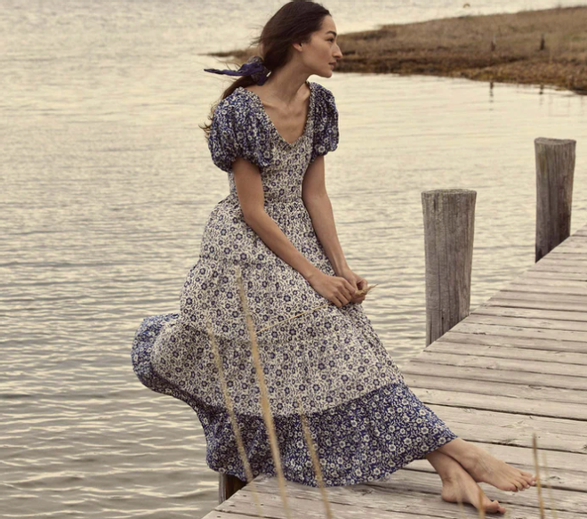 Vestido largo de inspiración francesa de la firma shopdoen, como el de Tamara Falcó
