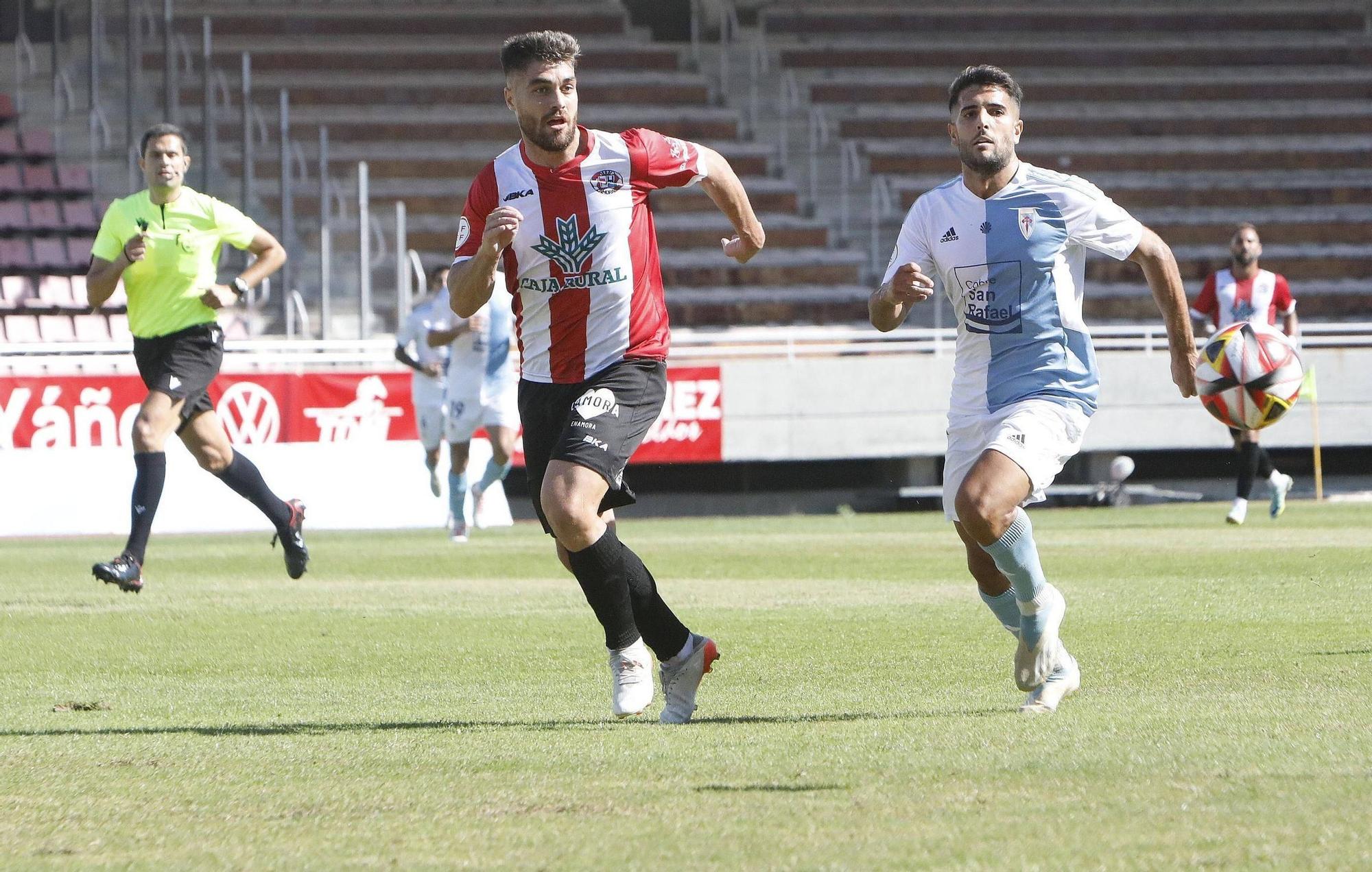 SD Compostela - Zamora CF: las imágenes del partido