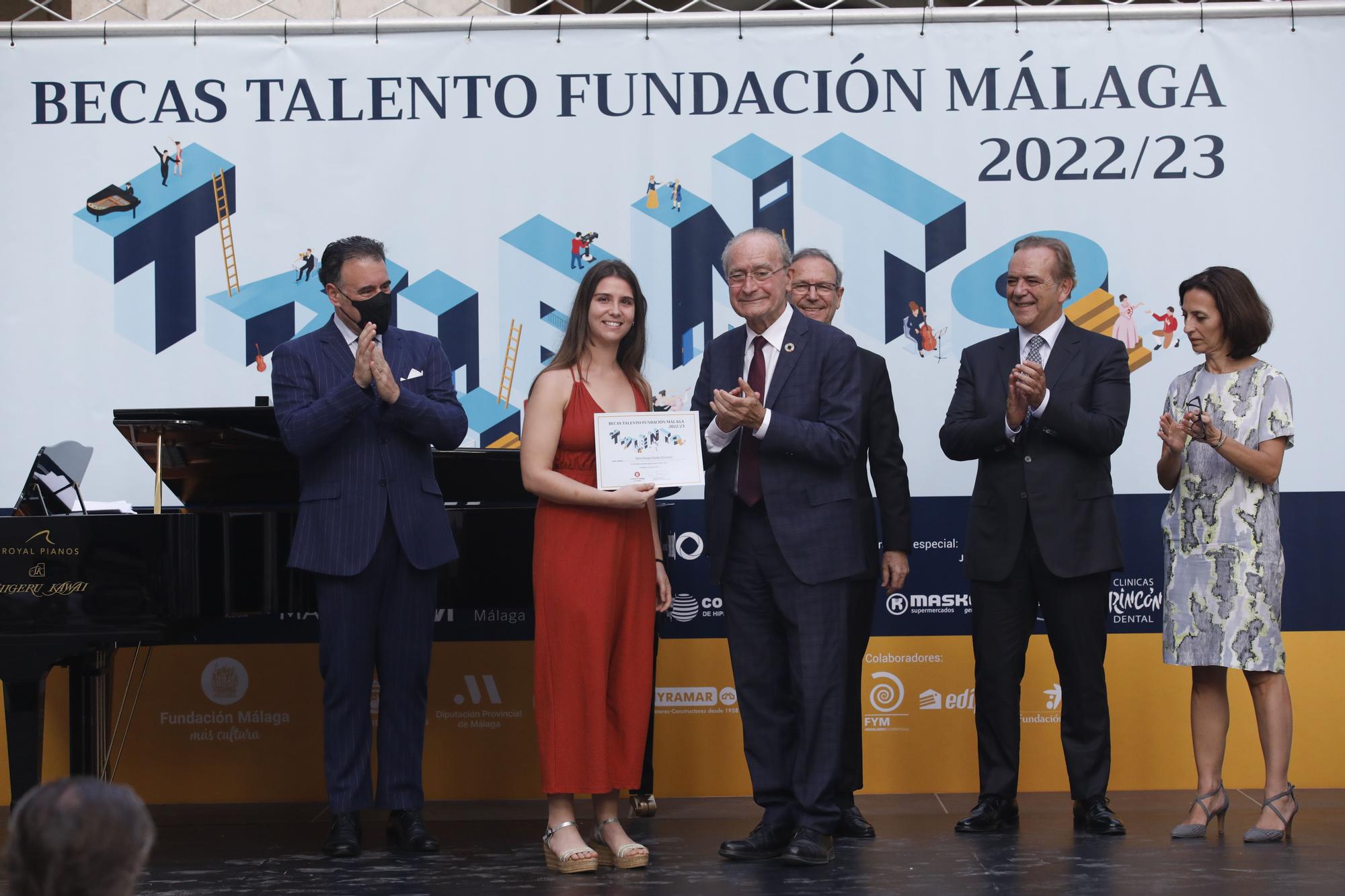 Entrega de las becas talento de la Fundación Málaga 22/23