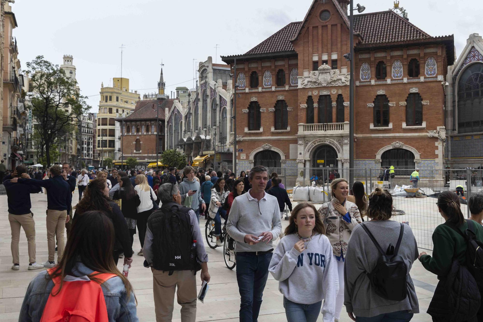 Así es la nueva plaza del Mercat de València