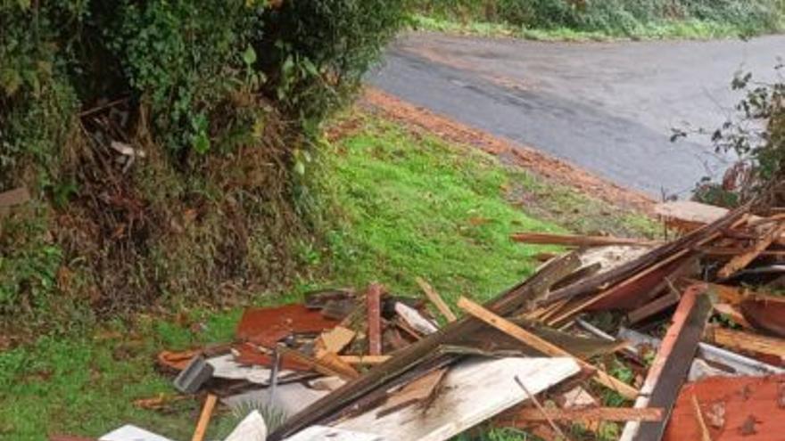 Denuncia por vertidos ilegales en Paderne