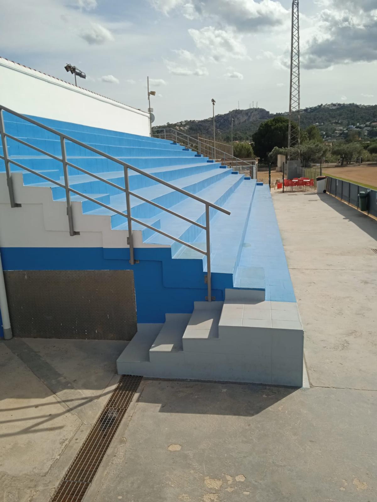 La gradería de la Fase 1 y la 2 se han impermeabilizado para evitar desgastes en las instalaciones.