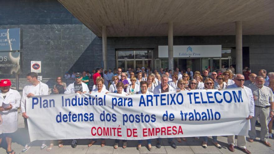 Protesta de trabajadores de Arteixo Telecom.