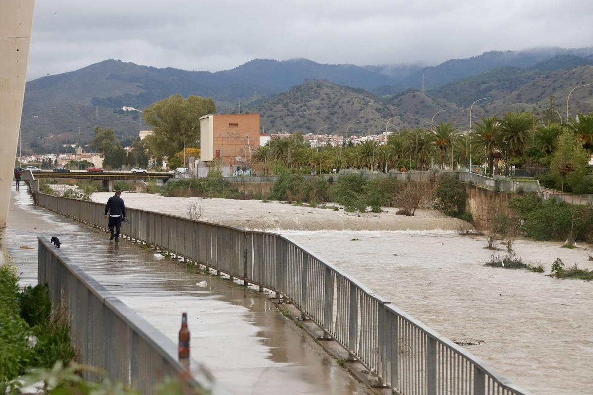 Desembalse de la presa El Limonero