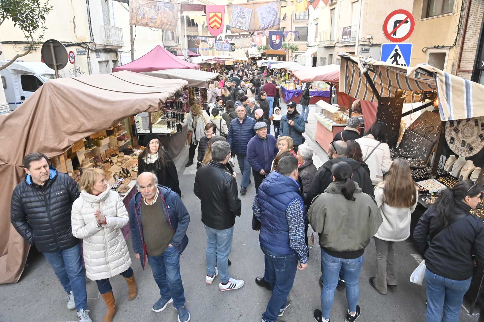 Acércate en imágenes al mercado medieval de Vila-real