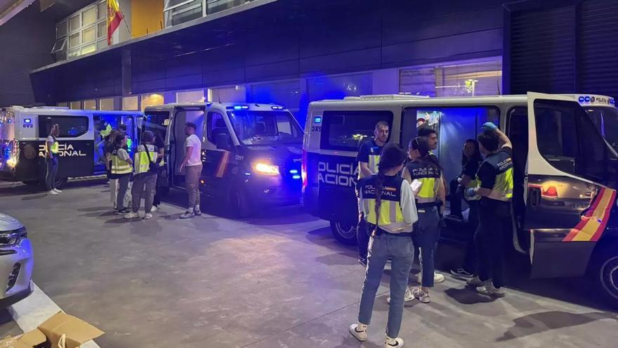 La policia expulsa de Catalunya més de 100 multireincidents
