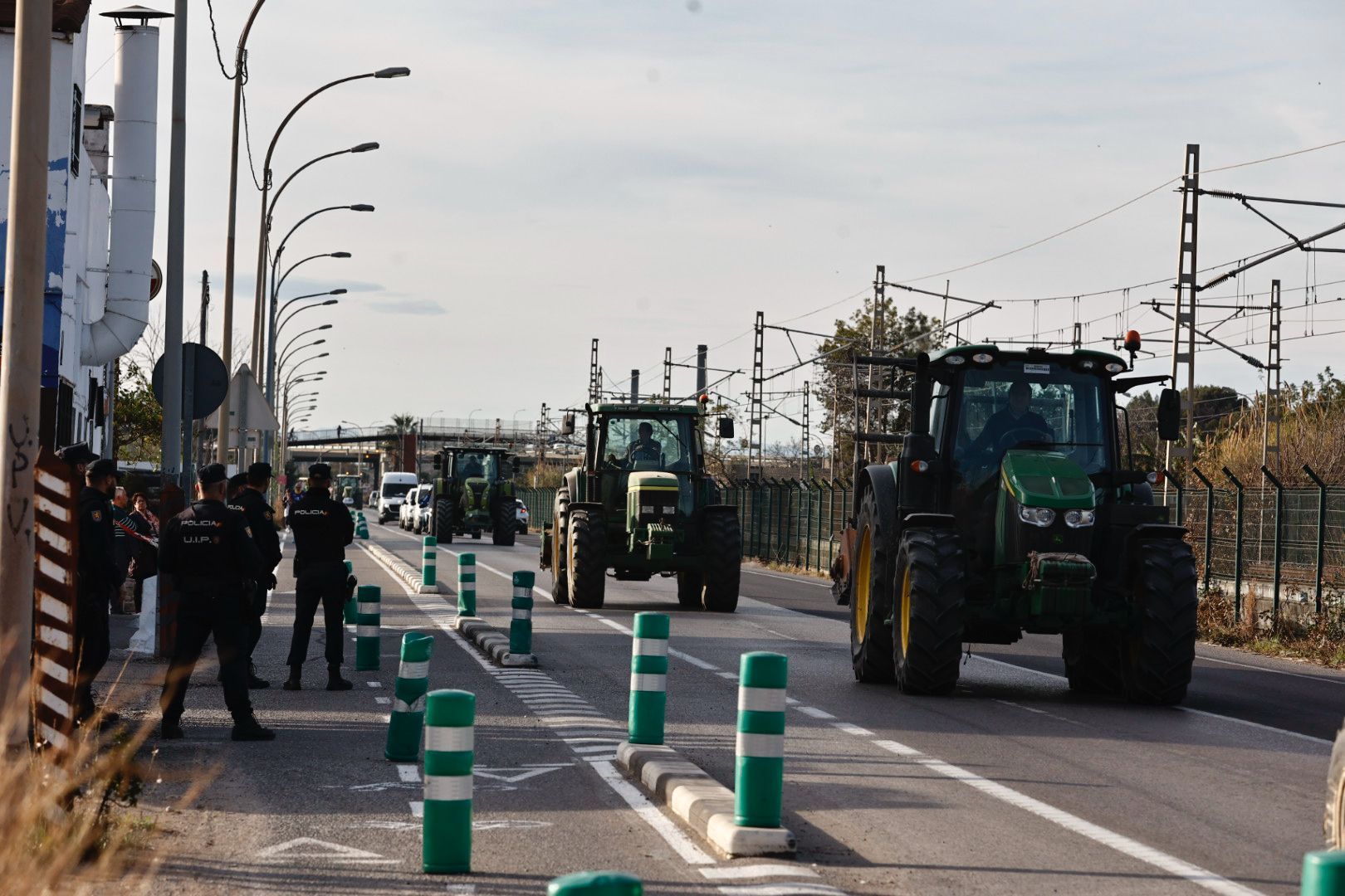 La tractorada de los agricultores valencianos, en imágenes