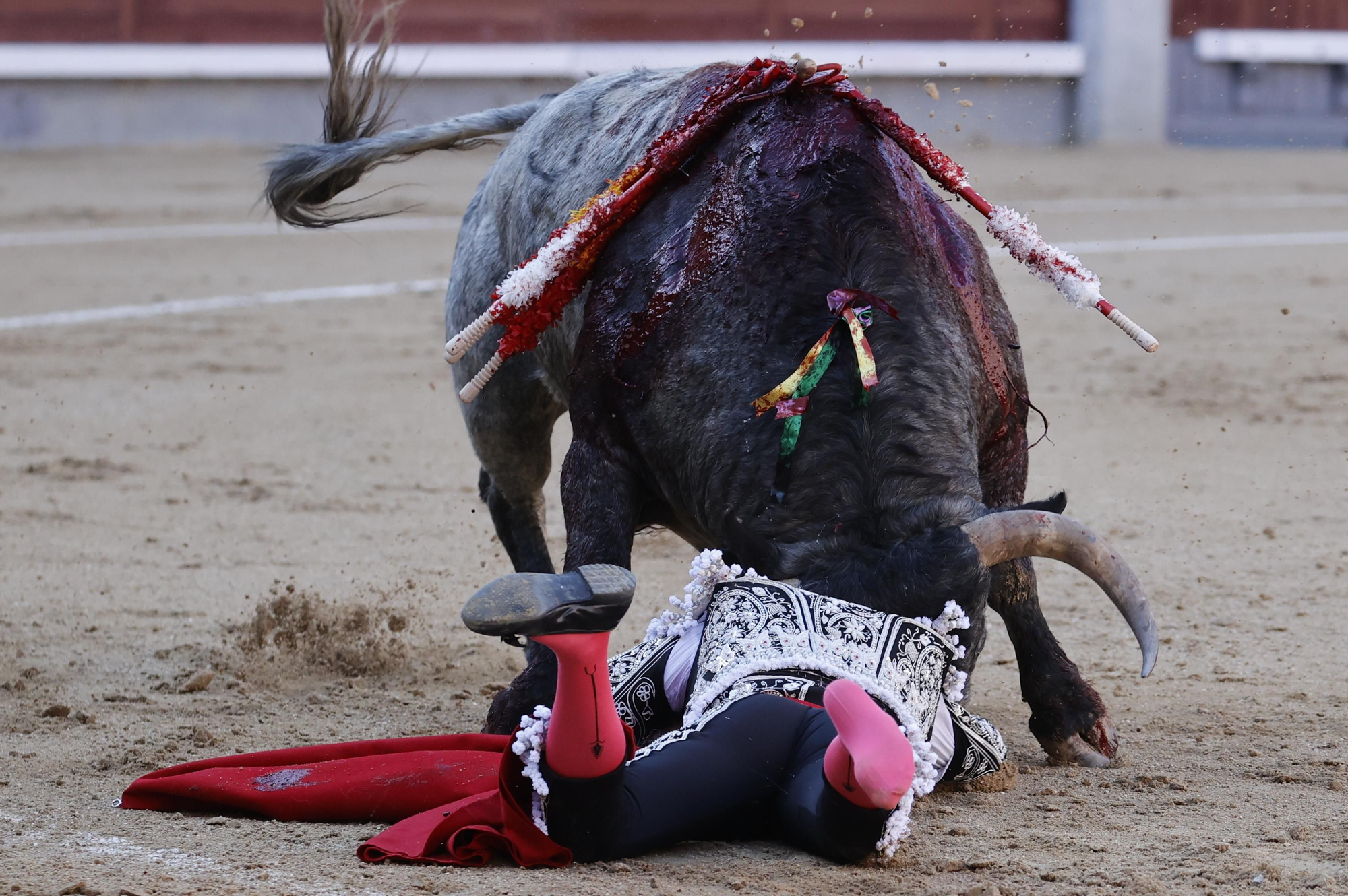 Cogida de Emilio de Justo en Las Ventas