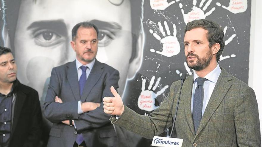 Casado defiende la coalición con Cs frente a un PNV «supremacista»