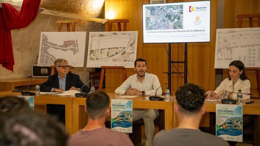 Salvador Fuentes traslada al Ayuntamiento de San Sebastián de los Ballesteros la propuesta técnica para poner en uso el polígono industrial