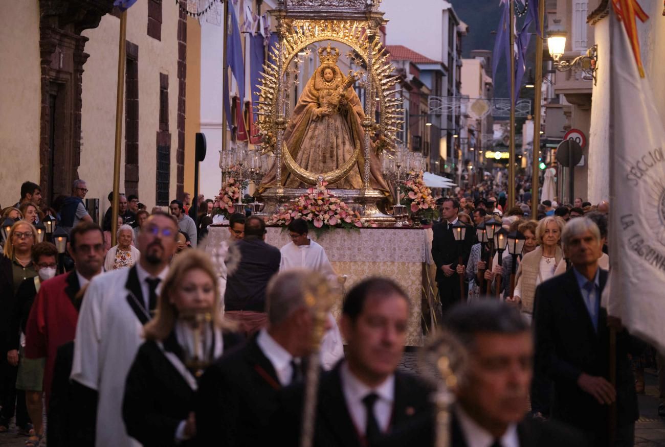 Procesión extraordinaria de la Virgen de Los Remedios