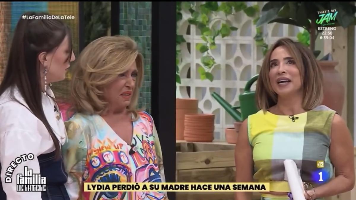Lydia Lozano llora al recordar a su madre en 'La familia de la trle'