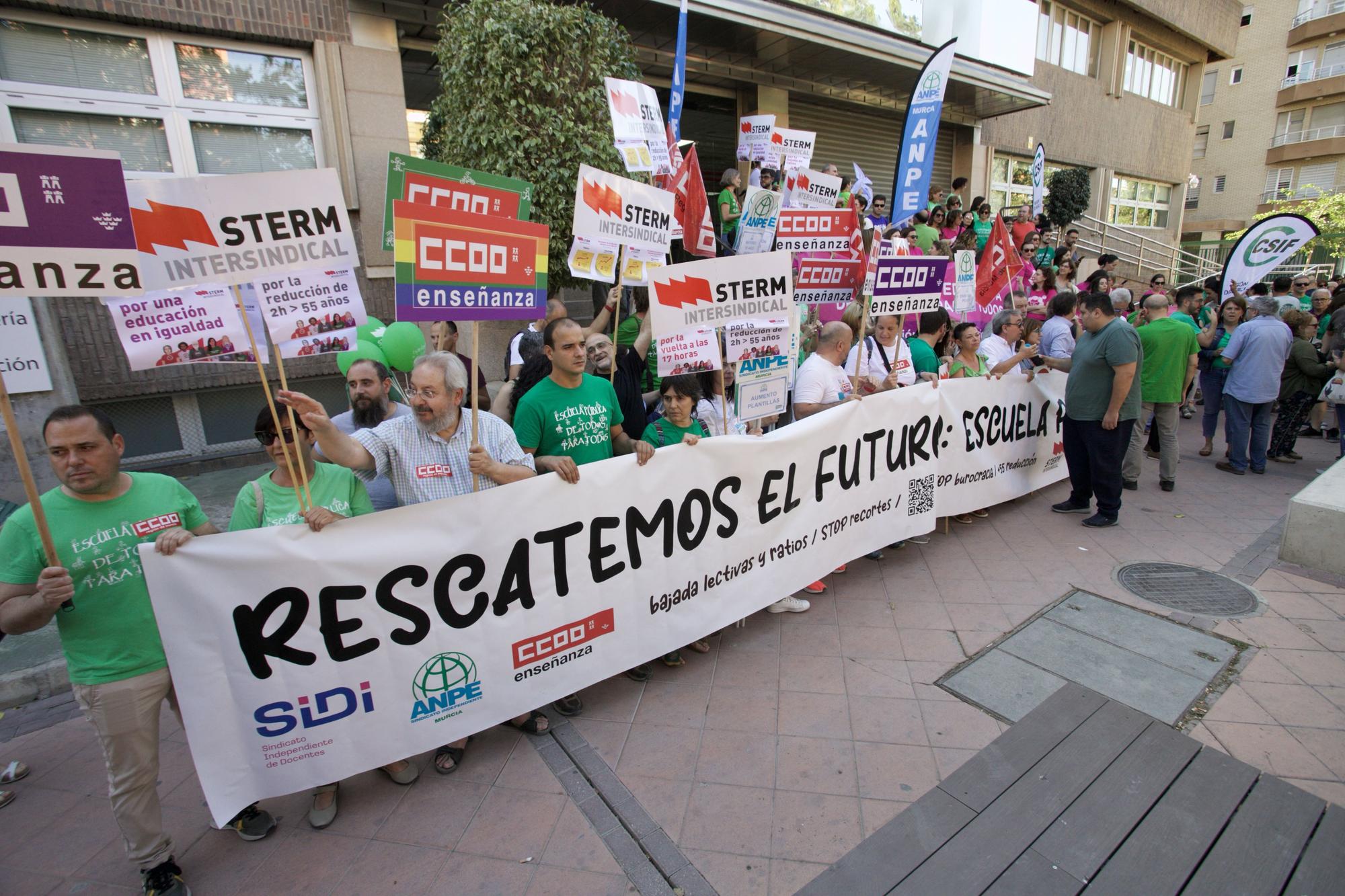 Manifestación en defensa de la educación pública en Murcia