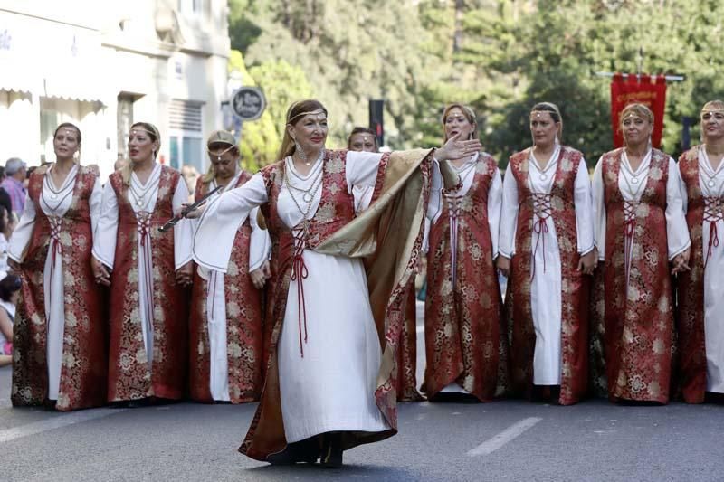 Actos del 9 d'Octubre: Desfile de Moros y Cristianos