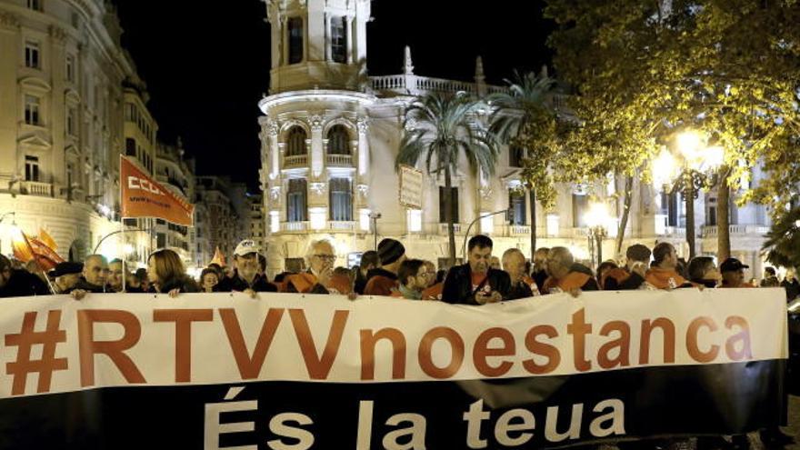 Manifestación que los sindicatos UGT y CCOO han convocado en Valencia.