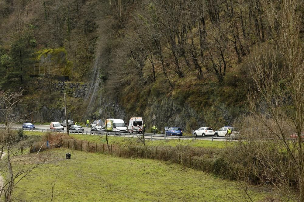 Accidente de tráfico en Bustiello