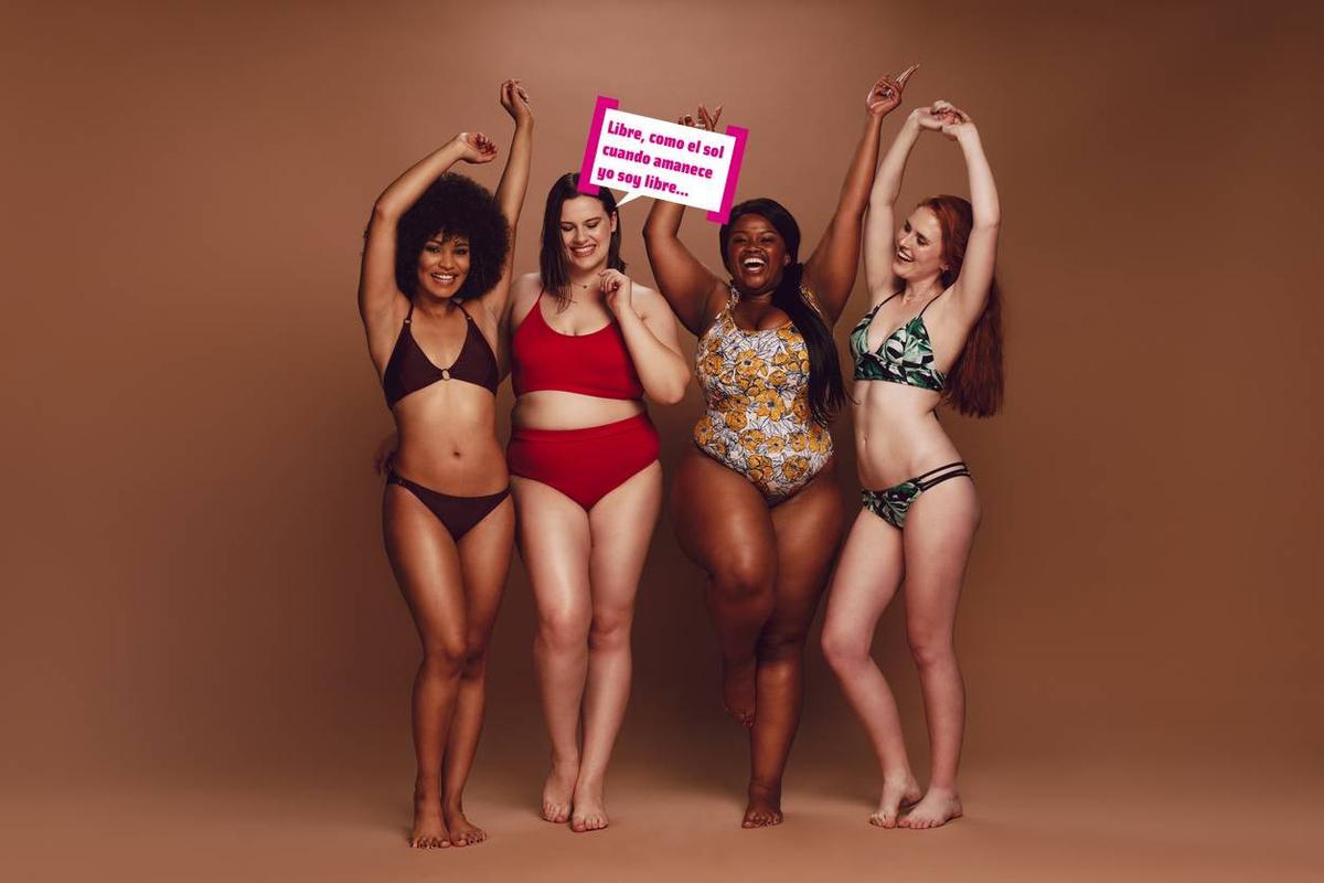 Grupo de mujeres en ropa interior