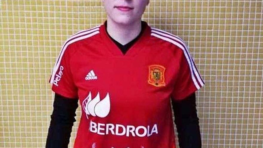 Nuria Gómez es internacional con la selección española sub 16.