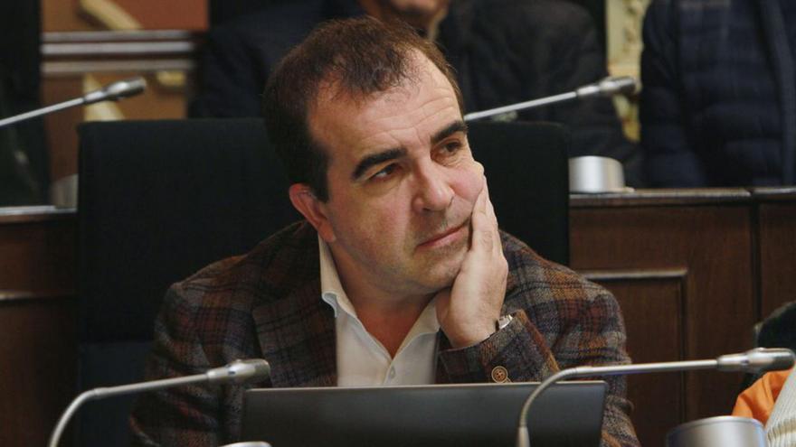 El PSOE pide expediente disciplinario para el “city manager”, puntal de la gestión de Jácome