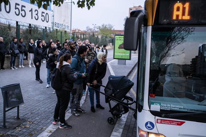 13 líneas catalanas de bus interurbano mejoran frecuencias: el trayecto Barcelona-Cerdanyola tendrá 60 autobuses diarios a partir de septiembre